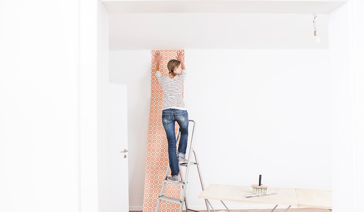 How to wallpaper a wall